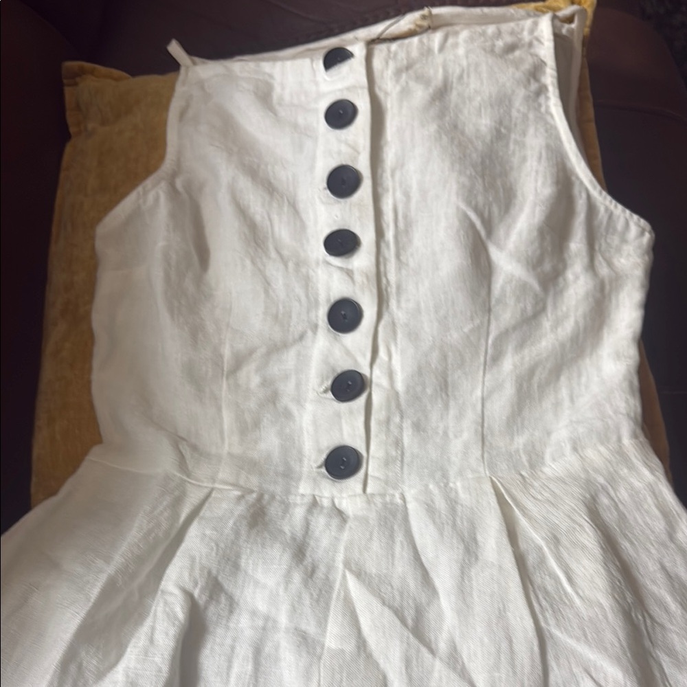 VRG GRL White Top with Black Button